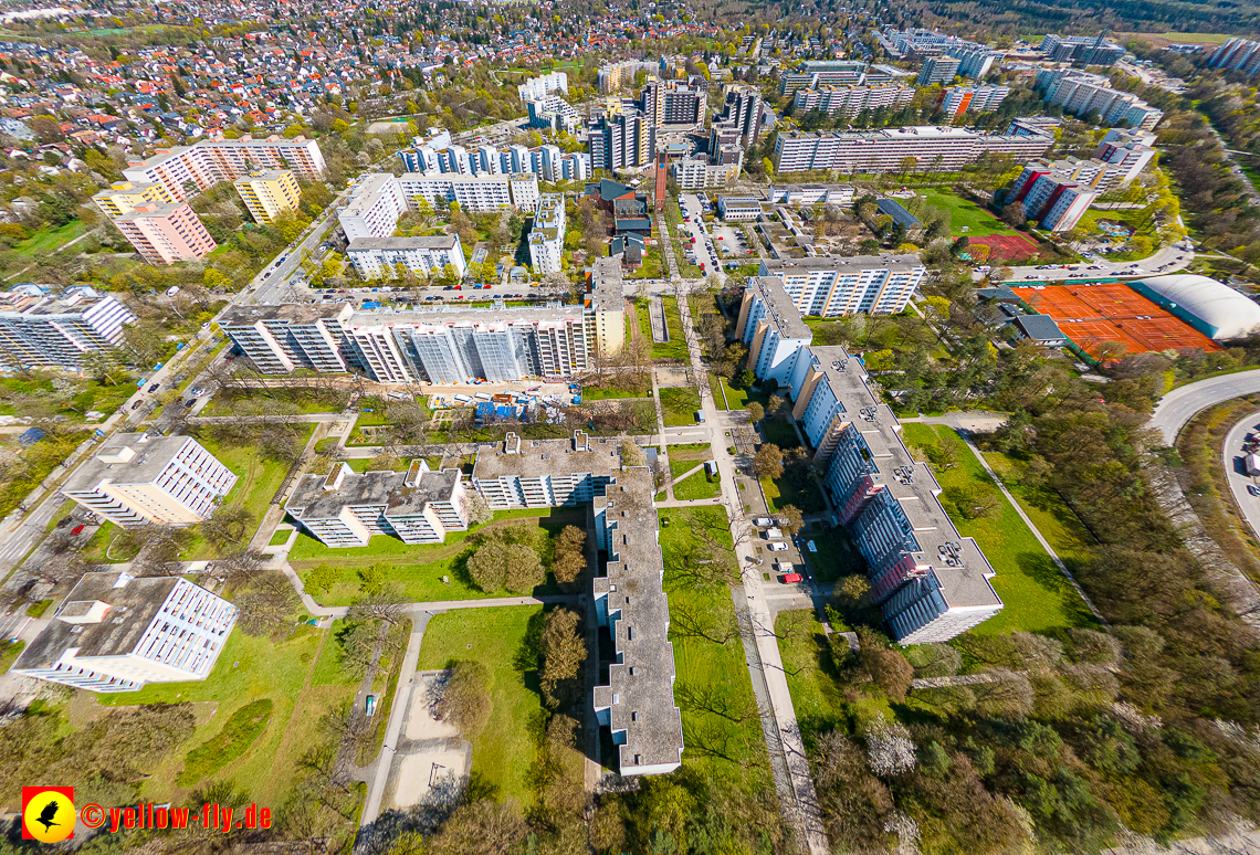 21.04.2023 - Baustelle der Großsanierung Kurt-Eisner-Straße in Neuperlach